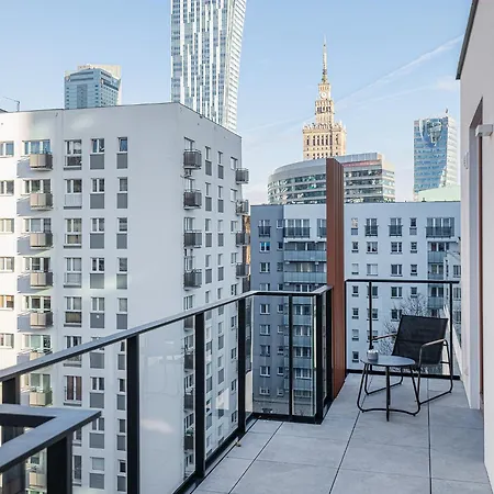 Rentplanet - Przy Dworcu Centralnym Apartment *