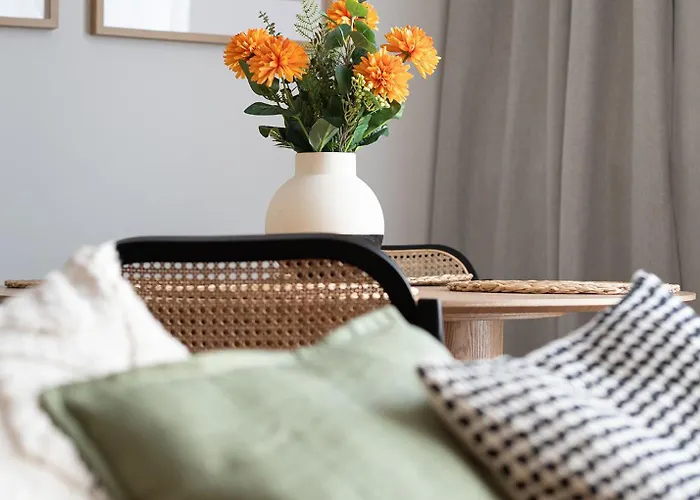 Rentplanet - Przy Dworcu Centralnym