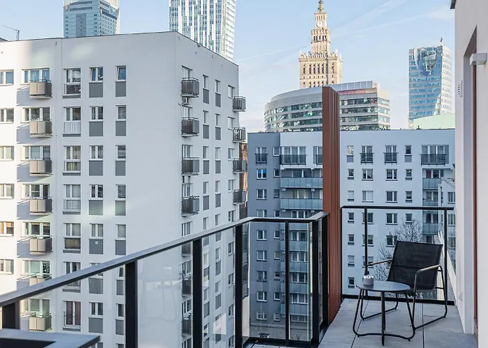 Rentplanet - Przy Dworcu Centralnym Apartamento *